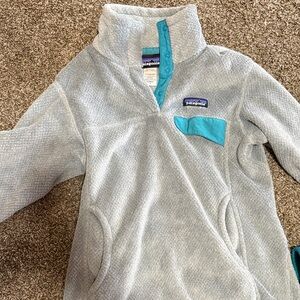 Patagonia Women’s Gray and Teal Fleece Pullover